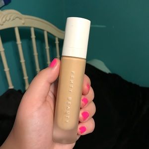FENTY BEAUTY PRO FILT’R FOUNDATION